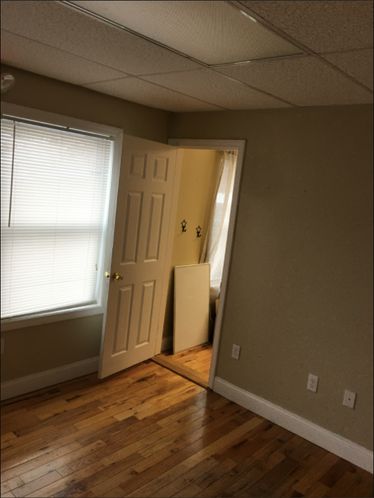 1802 Elm St, Manchester, NH 03104
